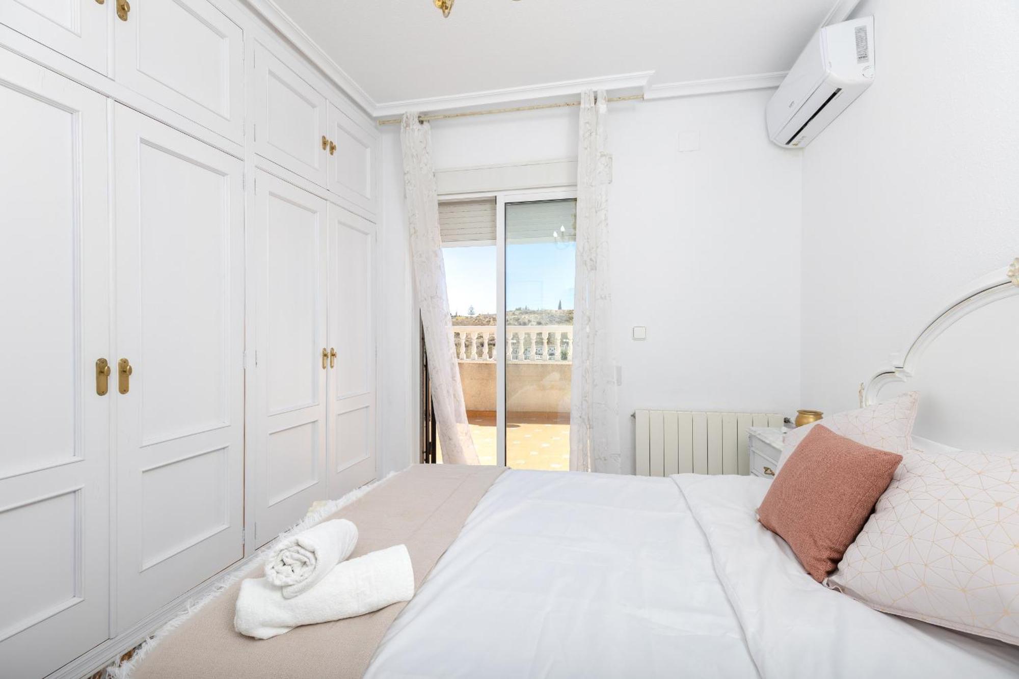 Tángel Fidalsa Grand White House 빌라 외부 사진