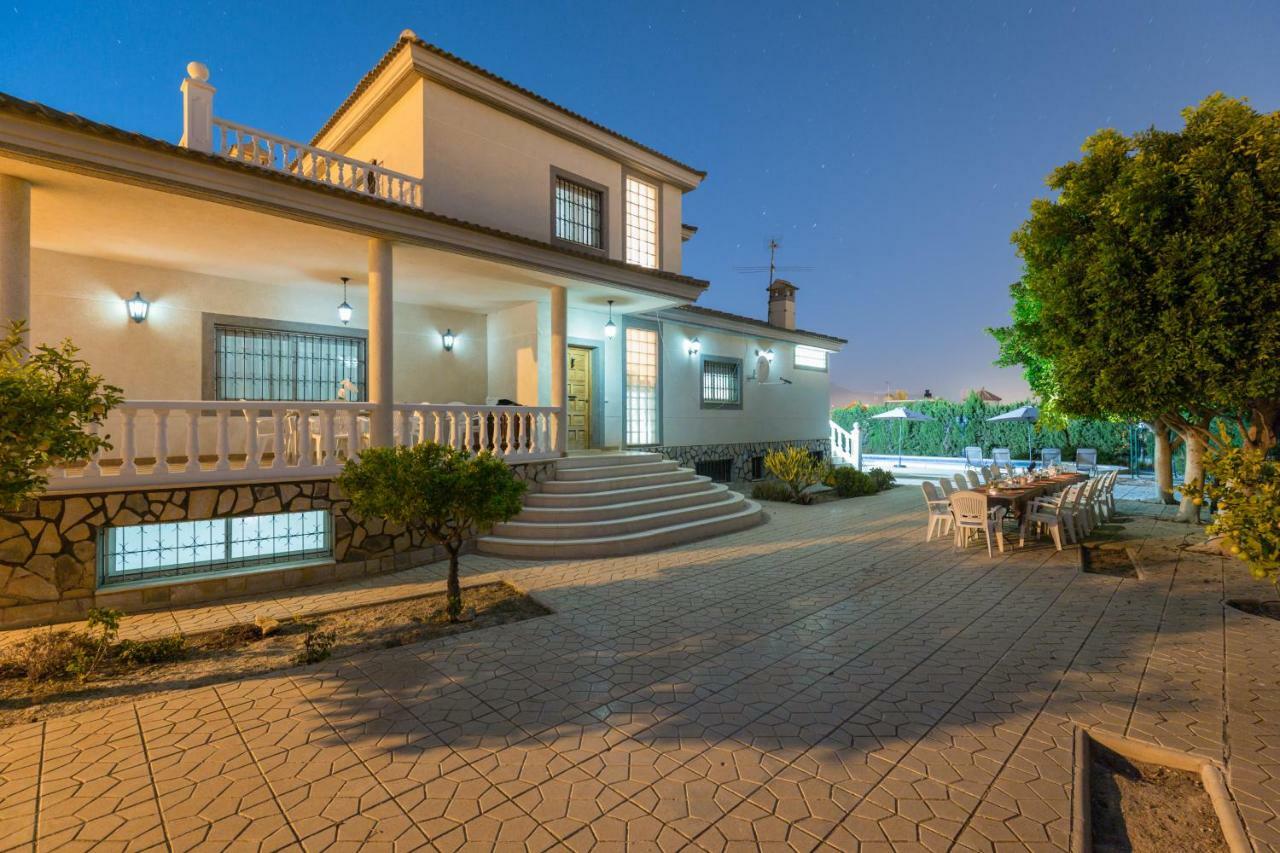 Tángel Fidalsa Grand White House 빌라 외부 사진
